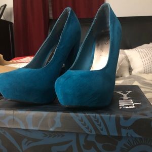 Women’s platform heels